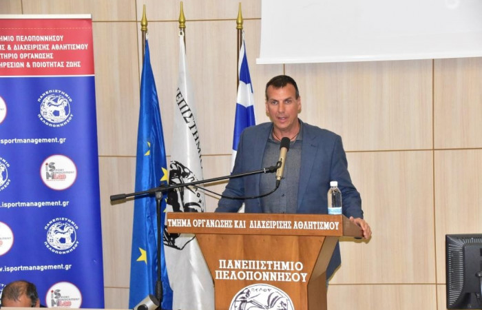 Μιχάλης Βακαλόπουλος