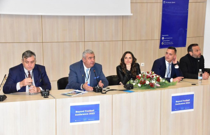 Το πάνελ των ομιλητών