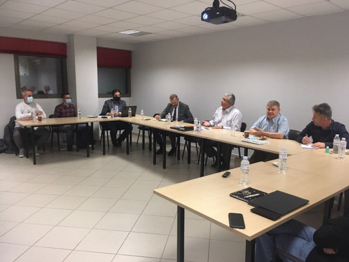 IMG-f7ce870f0a8542c008bc2d1c356f56b8-V